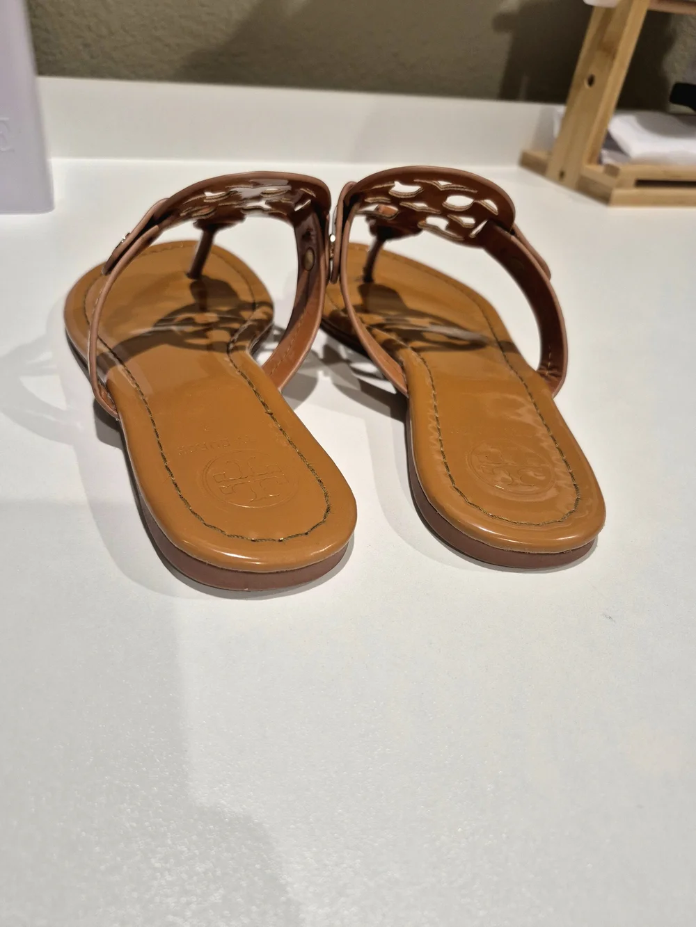 Tory Burch Authentic Patent Leather Brown Miller Logo Cutout Thong Sandals